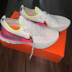 Nike React Infinity Run Flyknit size 8M